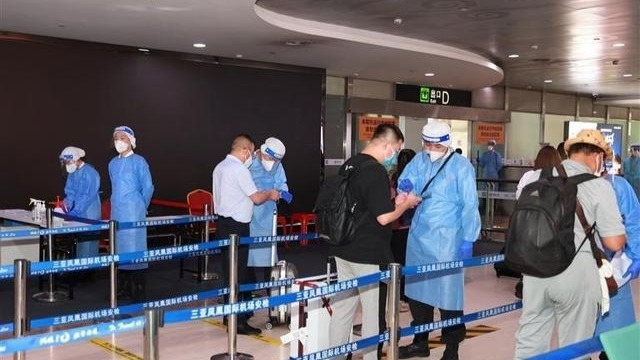 三亚已有7708名滞留游客搭乘飞机返程