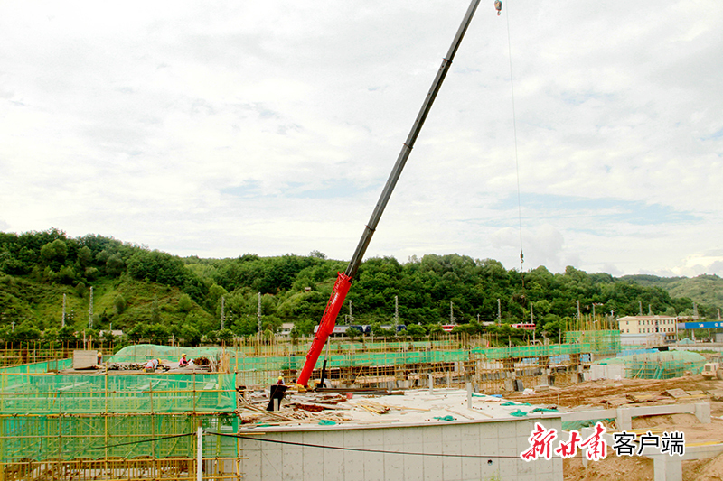 神峪河铁路装车站建设项目现场