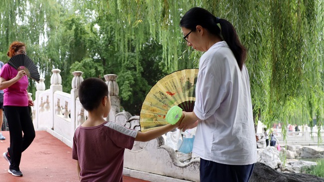 北京桑拿天“下線”立秋意味著要涼快了嗎？