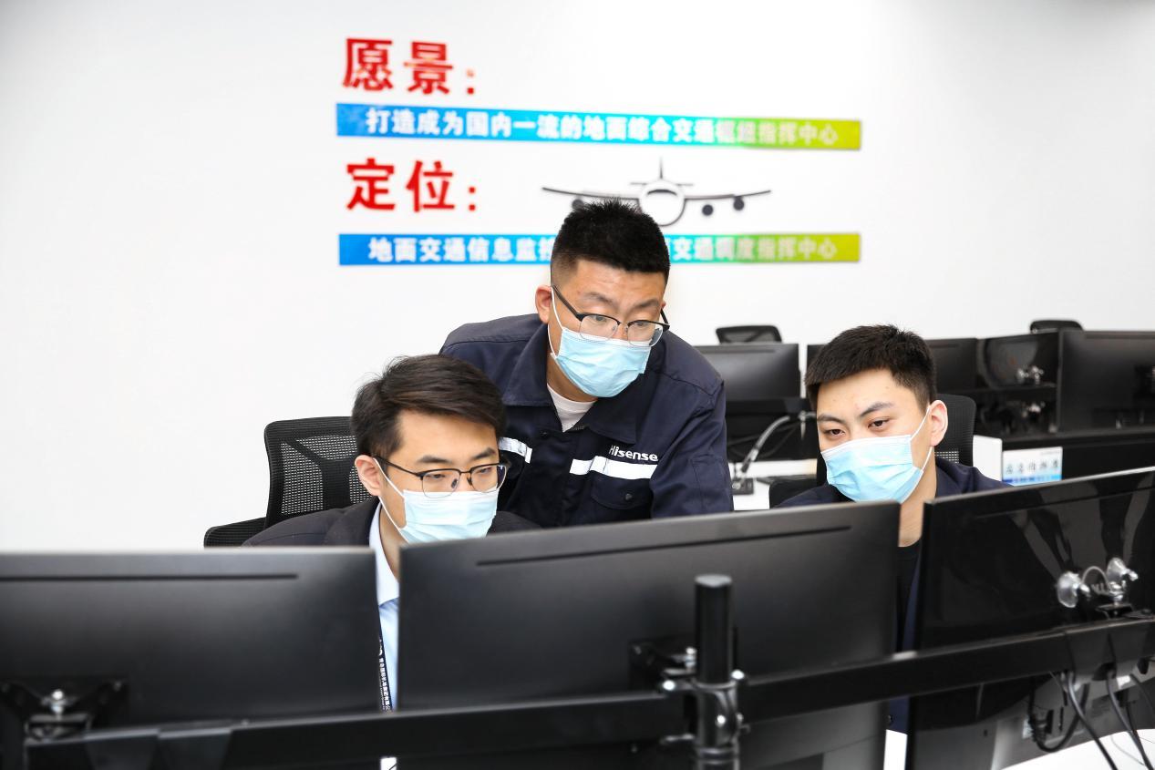 胶东机场转场一周年：旅客、车流量均逾百万次，海信智能交通持续保障