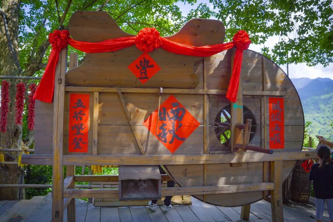 秋天从这里开始！第八届中国（篁岭）晒秋文化季启幕