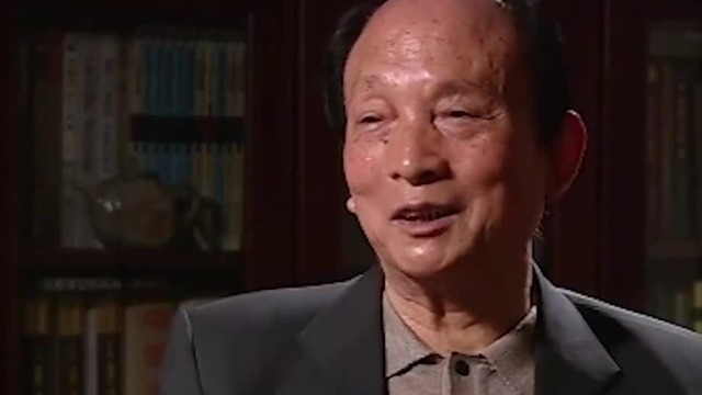 丰田汽车厂和长春汽车厂的对比，让出国考察的专家意识到国家发展的差距