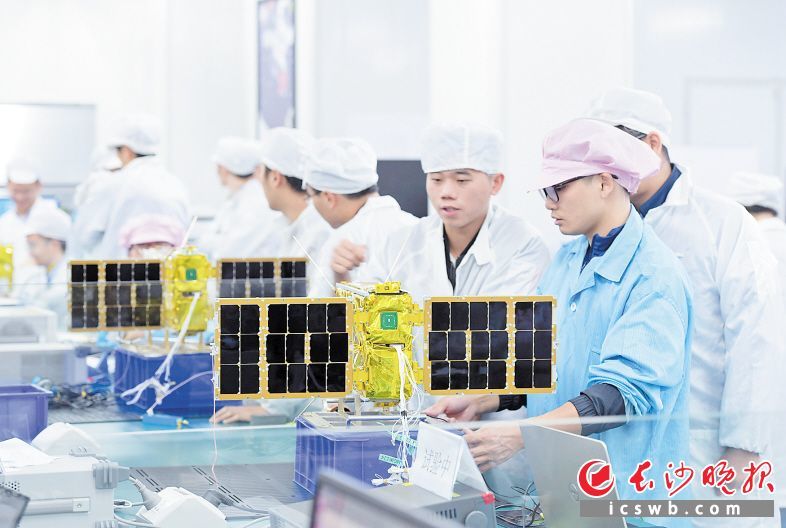 在新入选的企业中，天仪研究院是最年轻的企业之一，其成立6年来已完成了14次太空任务。长沙晚报全媒体记者 王志伟 摄