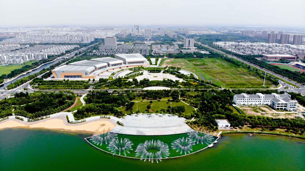 这是2018年6月24日航拍的位于东营市垦利区的城市景色.