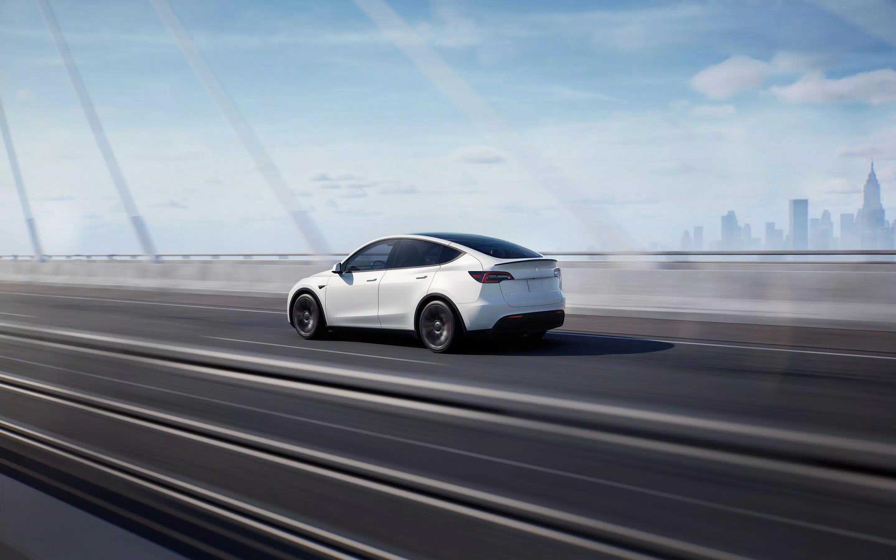 Model-Y-AWD-Hero-Desktop-CN.jpg