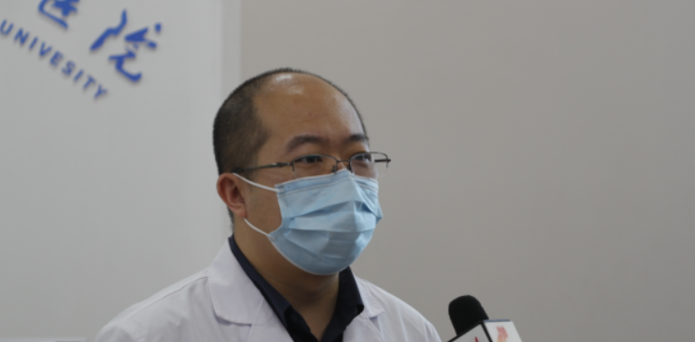 河北医大二院医务处副处长侯谦