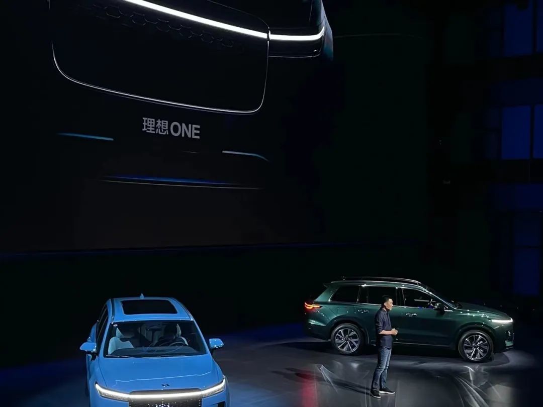 财报成绩不佳、车型青黄不接 理想等待L9救场 第6张-心情说说 理想汽车发布2021款理想ONE