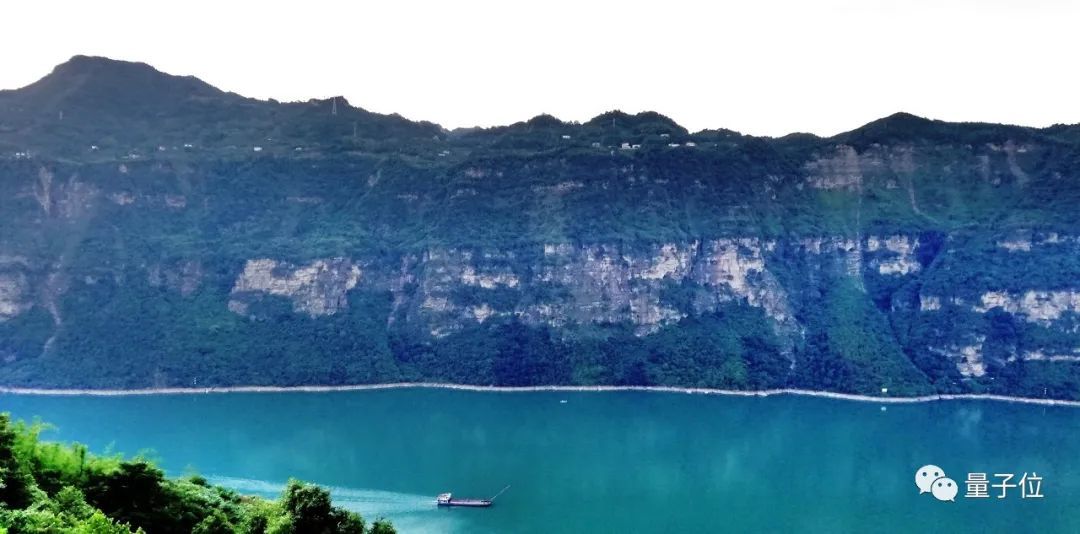 水电大省四川热到缺电 宁德时代都被迫停产了 第2张-心情说说 水电大省四川热到缺电 宁德时代都被迫停产了