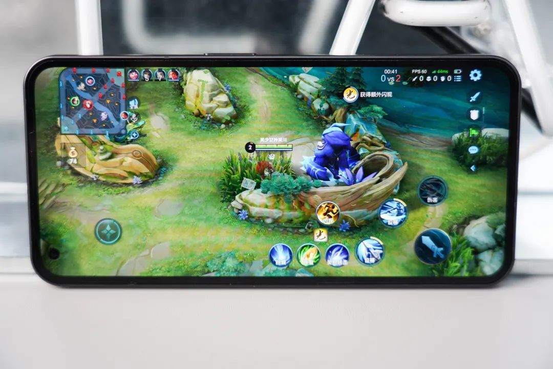 加价2000块!透明发光iPhone火遍全球 体验后劝你别买 第20张-心情说说 加价2000块!透明发光iPhone火遍全球 体验后劝你别买 第20张