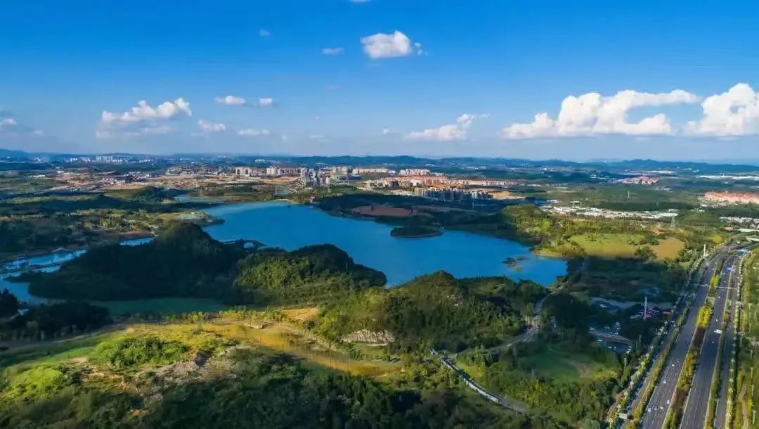 进击的贵安丨2000字看懂一座新区的腾飞路径! ——凤凰网房产贵阳