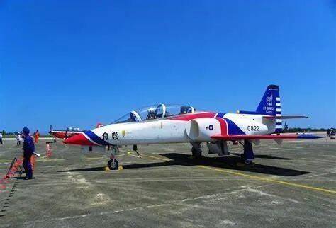 怎么可以错过（台湾地区陈庚金）台湾地区Fezensac，台湾地区最新双引擎高级战斗机T-5“勇鹰”试飞，它能挽救台湾地区飞机制造吗？，茶卡盐湖未来30天天气，