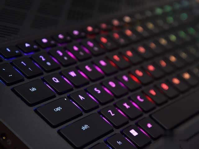 Cherry机械键盘加持 戴尔游匣G16评测