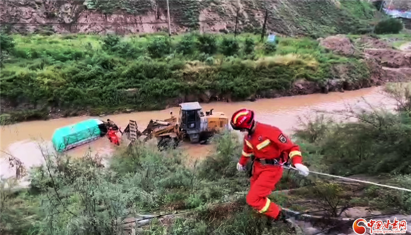 强降雨引发洪涝 甘肃19县逾7万人受灾