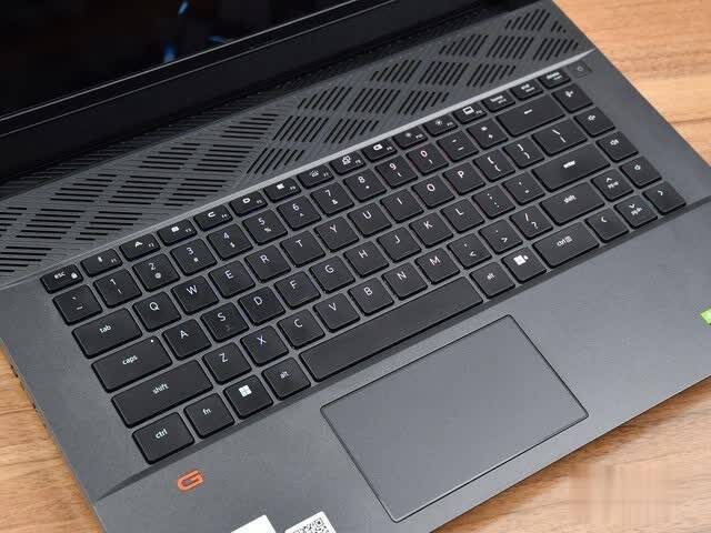 Cherry机械键盘加持 戴尔游匣G16评测