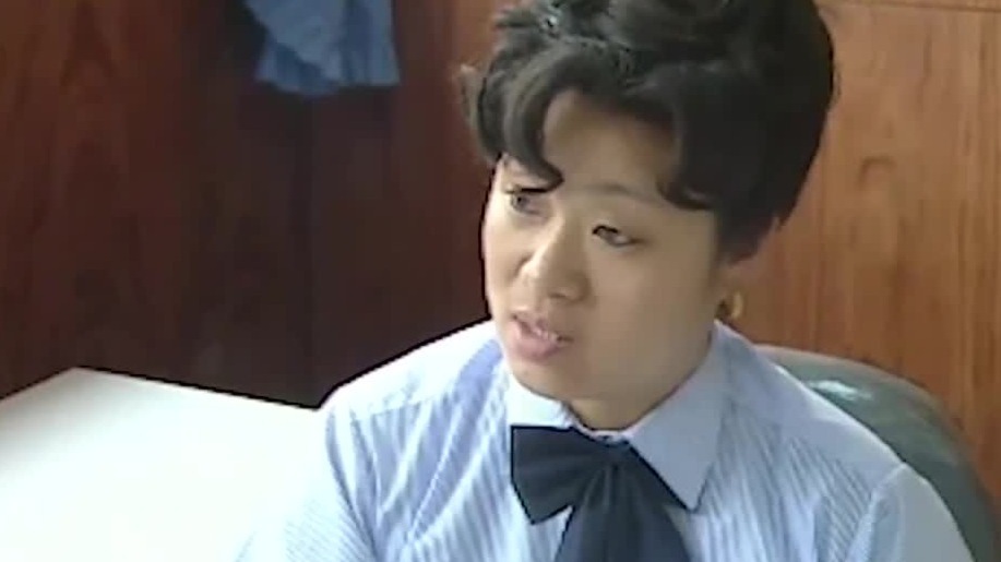 职介所指导员设身处地为求职人员着想，大厅中的感谢信是最好的证明