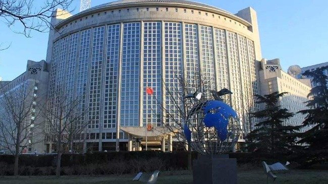 日本国会议员窜台 中方：将采取坚决有力措施