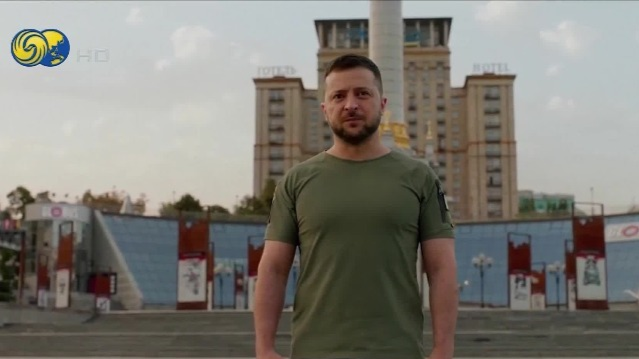 泽连斯基发表独立日讲话：乌克兰不怕导弹 只怕夺走自由的镣铐