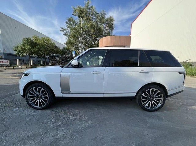 2022款路虎揽胜行政加长双十一直降15万