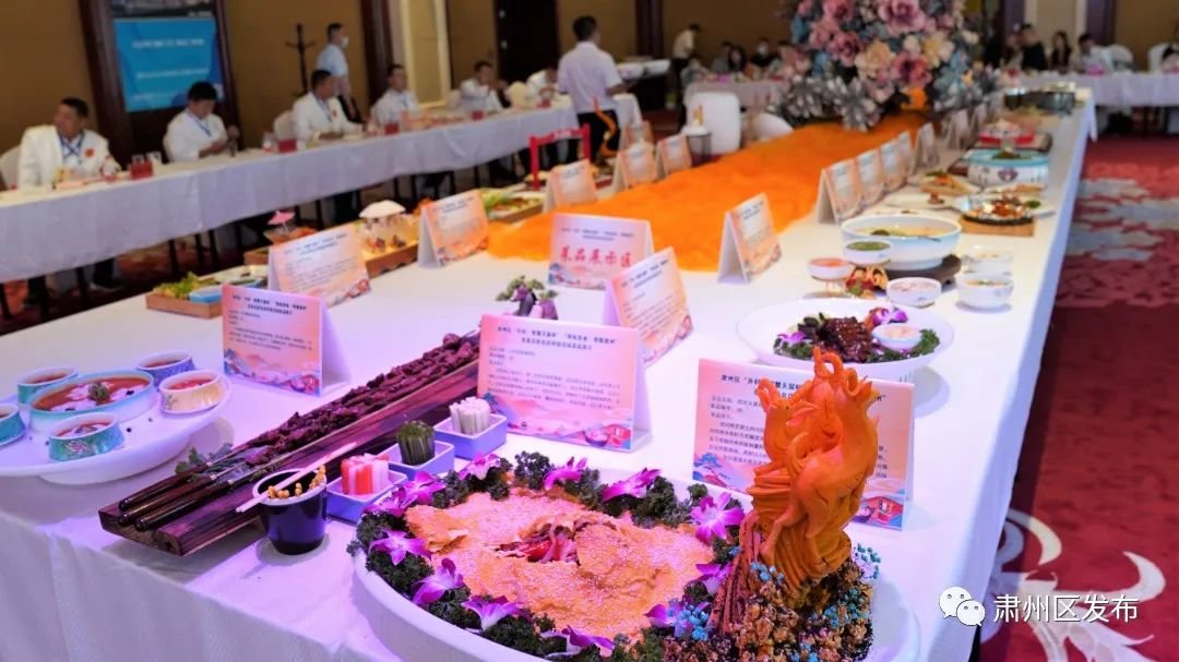 厨神现场秀"十八般武艺" "肃菜"争"香"斗艳大饱眼福