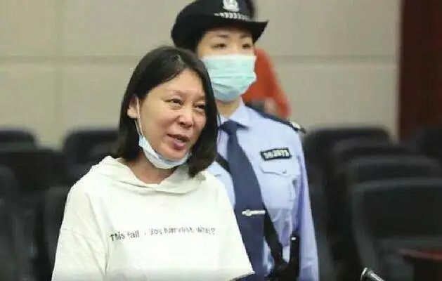 给劳荣枝洗白的人是怎么想的？