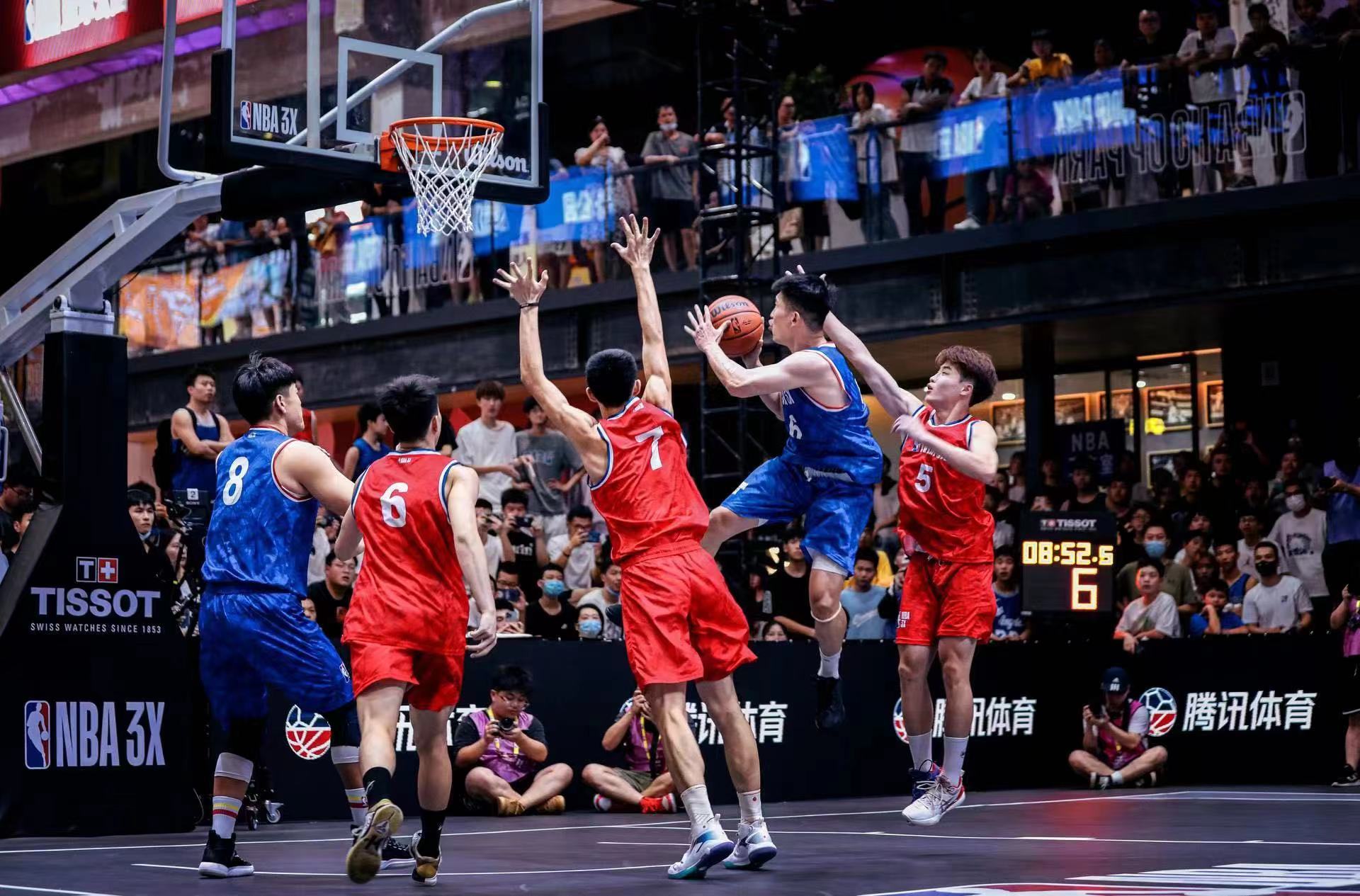 NBA中国希望把比赛变成贯穿数月且全国全民参与的篮球狂欢，让更多朋友感受篮球的魅力。
