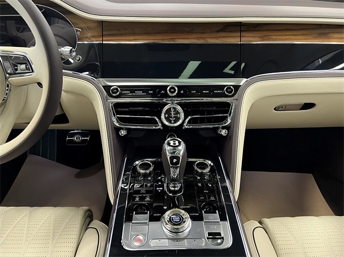 22款宾利添越飞驰现车特价最低288起_凤凰网汽车_凤凰网