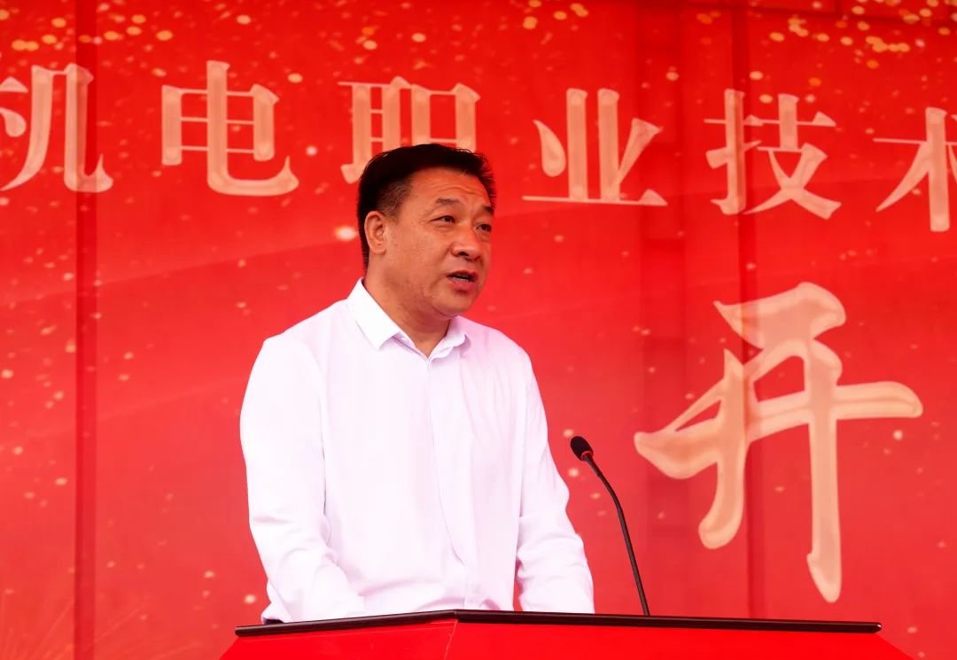 中交第四公路工程局有限公司党委常委、副总经理王硕