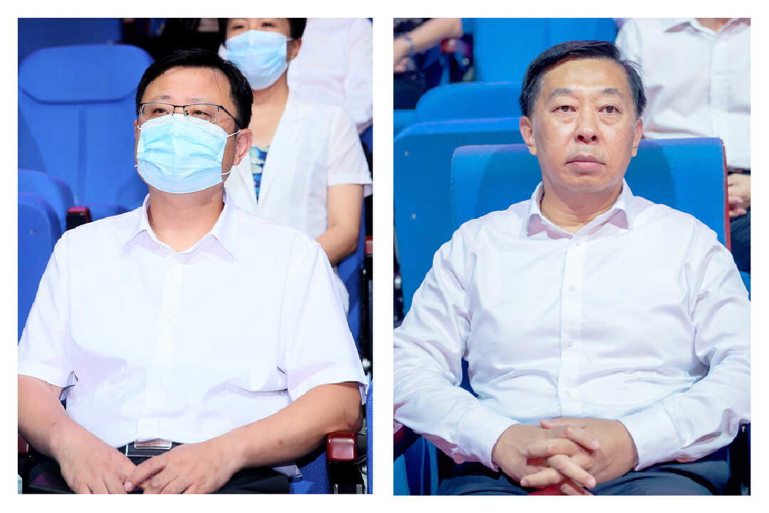 山东省委宣传部宣教处处长耿为华(左),济南市委组织部分管日常工作的