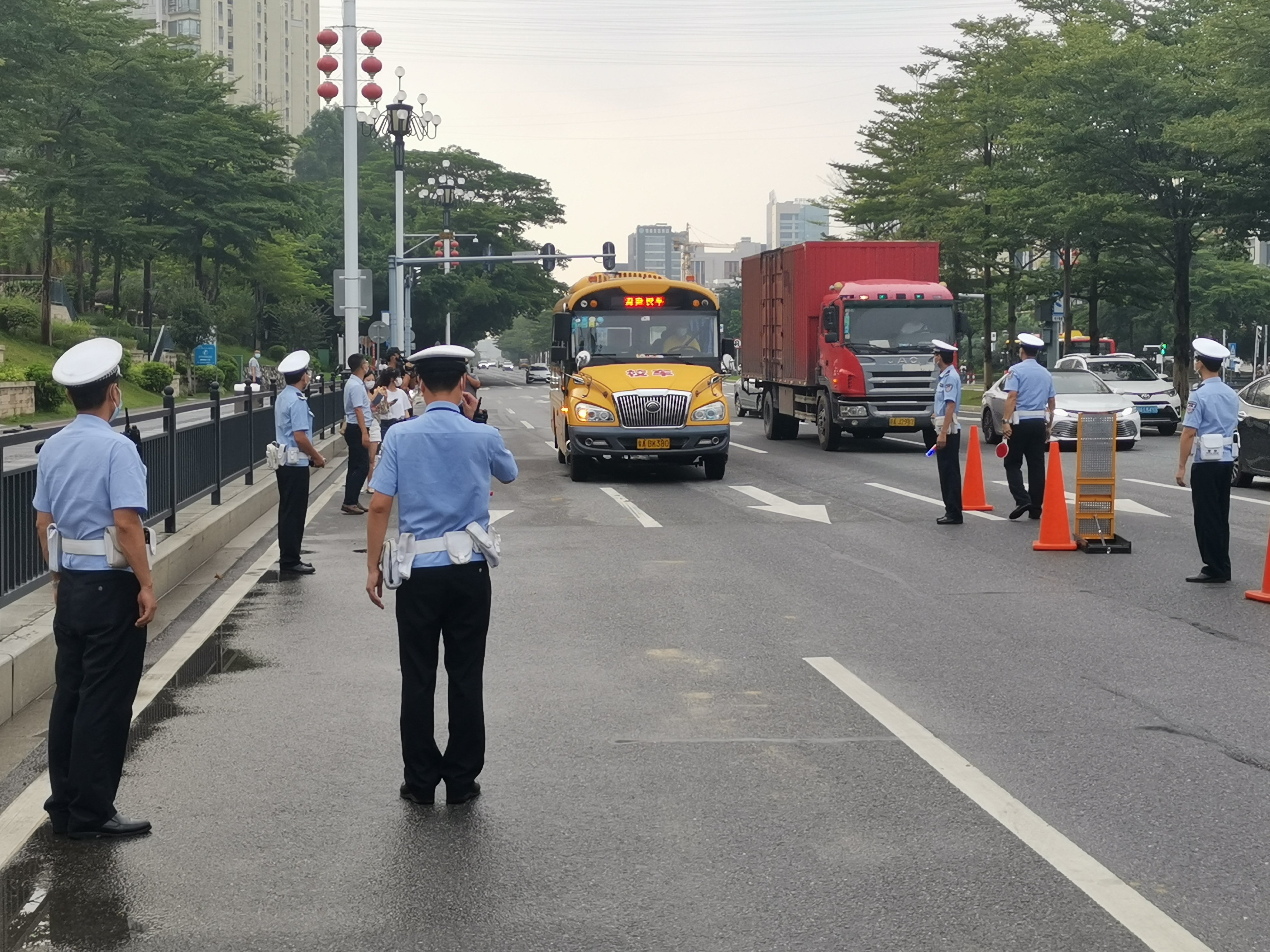 燃！广州交警这堂线上交通安全开学第一课 如临其境 干货满满！