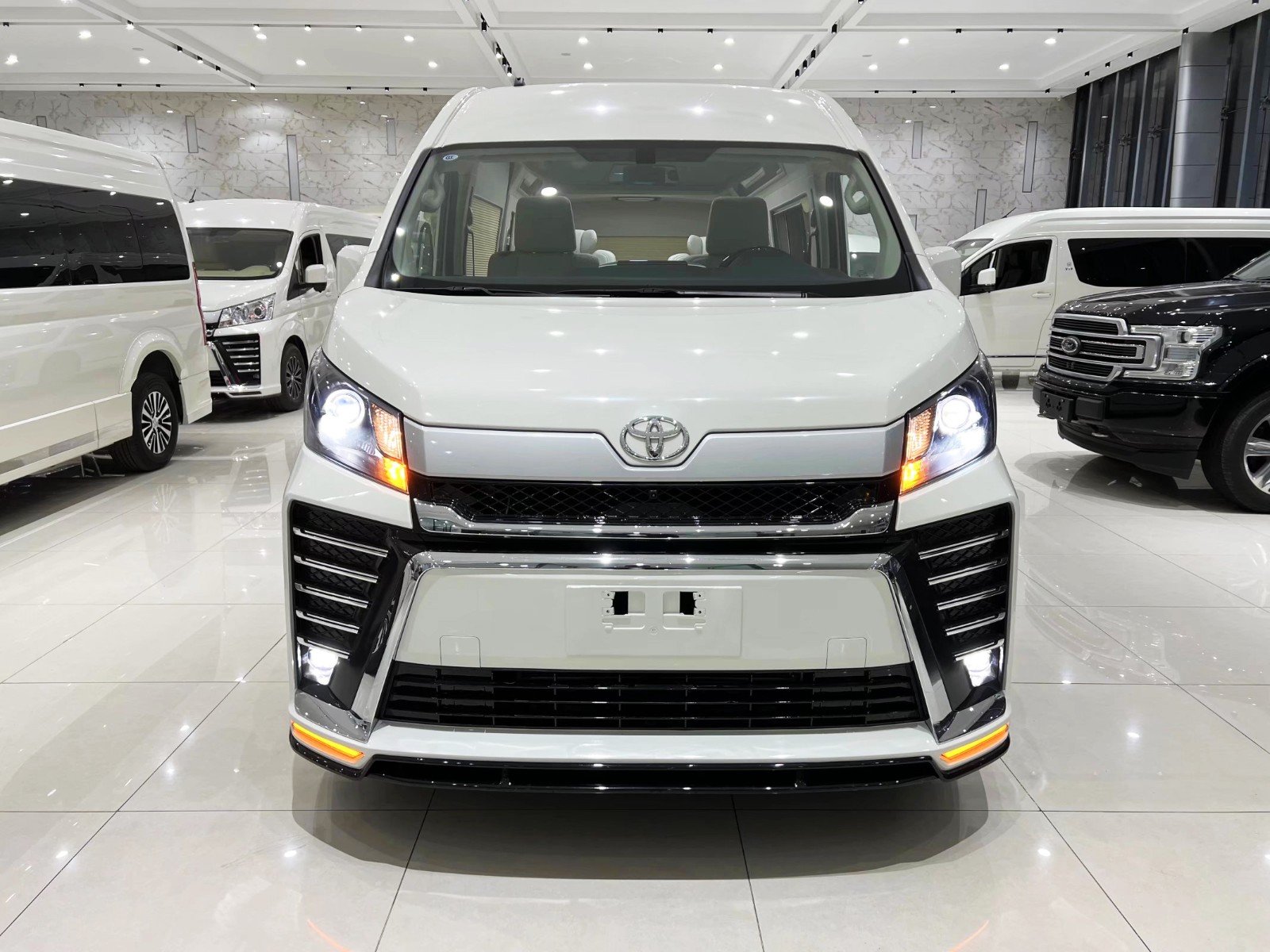 丰田海狮最新报价 丰田海狮7座报价及图_凤凰网汽车_凤凰网