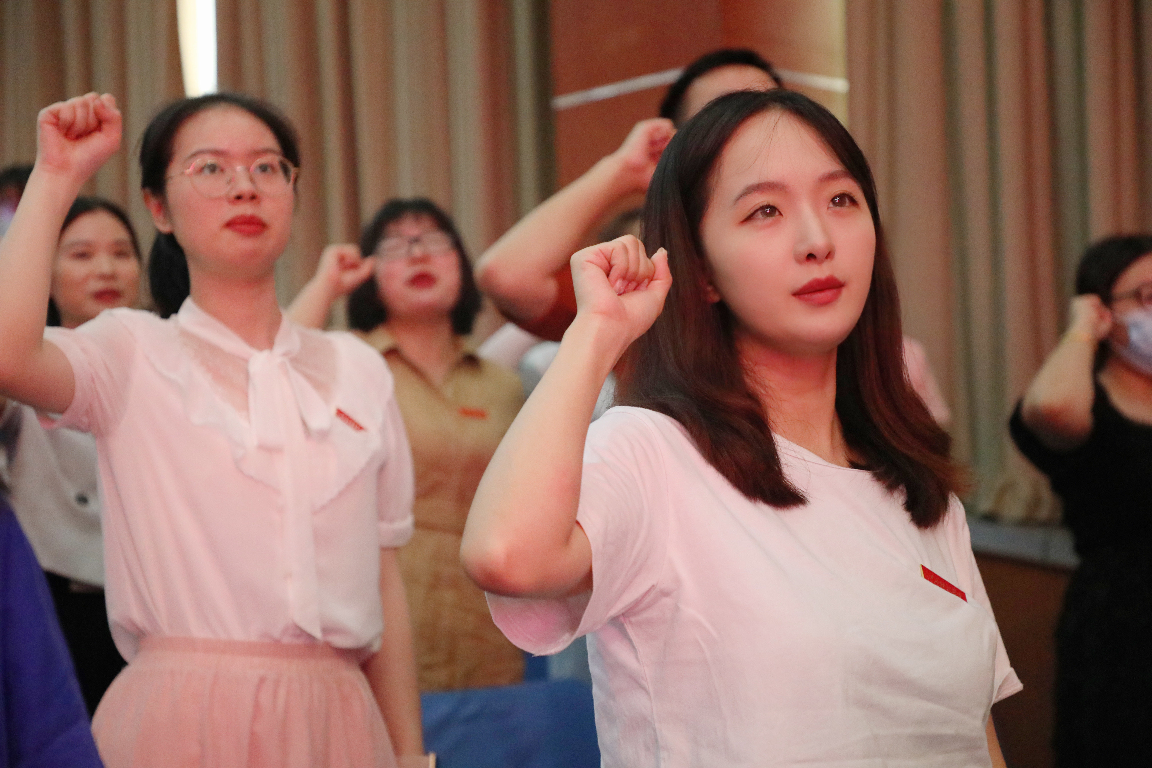 新聘教师宣誓