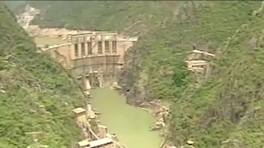 汉中的水塘水库星罗棋布，为汉中人提供了水利之便带来了旅游胜景