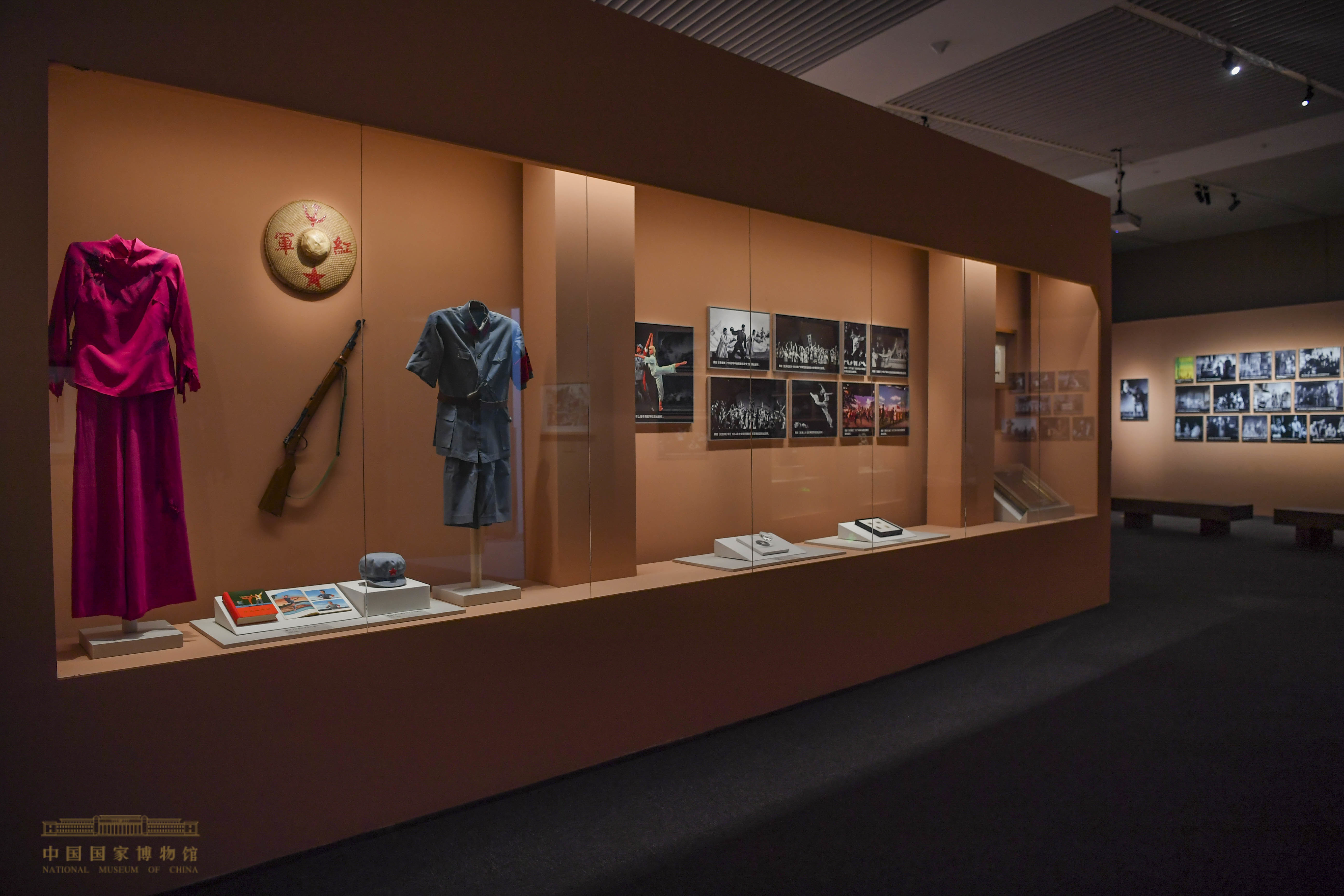 该主题展9月1日在中国国家博物馆举行开幕仪式。 余冠辰 摄