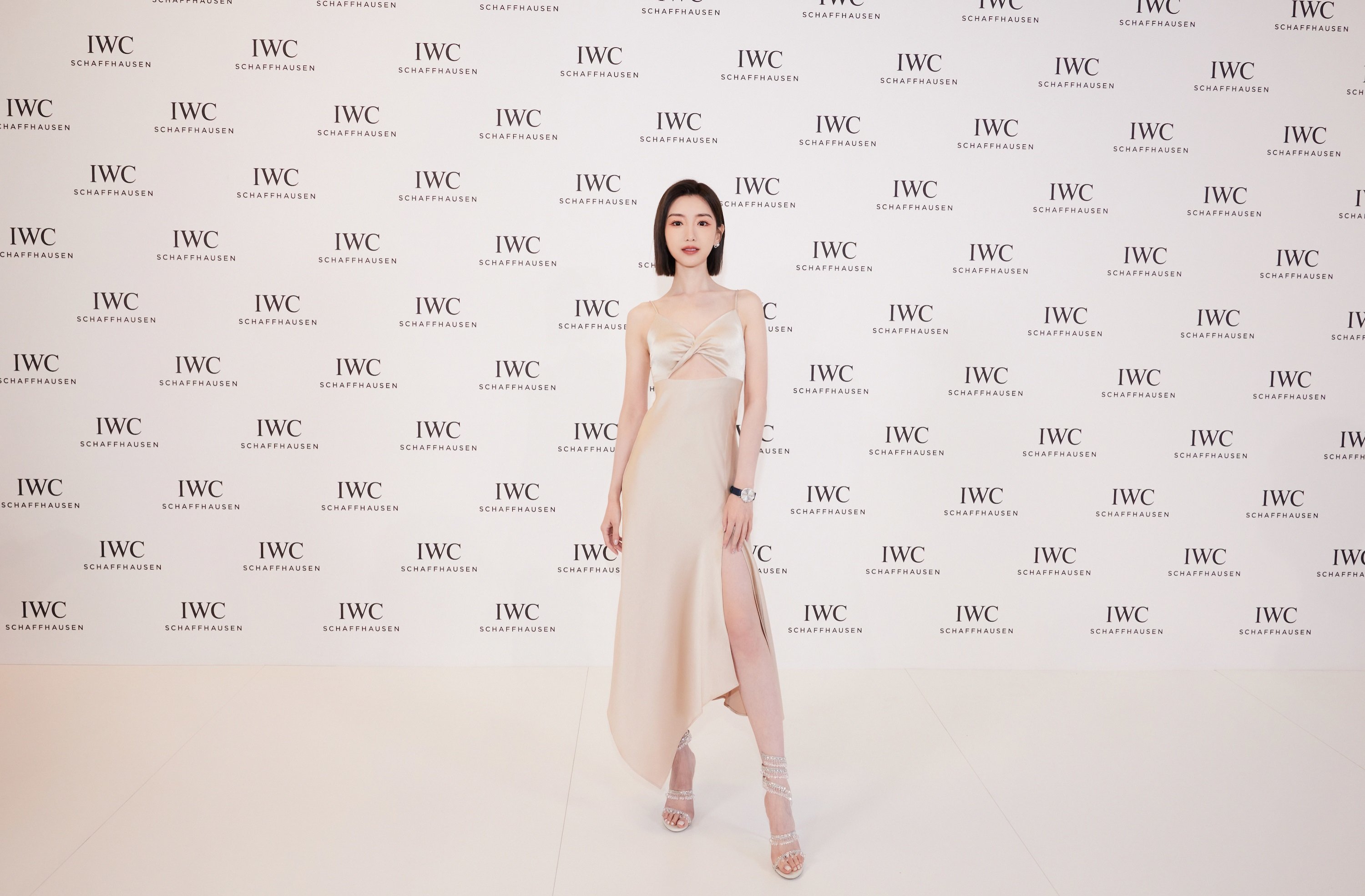 著名演员毛晓彤佩戴IWC万国表柏涛菲诺自动腕表37(型号:IW658601)出席新品发布晚宴