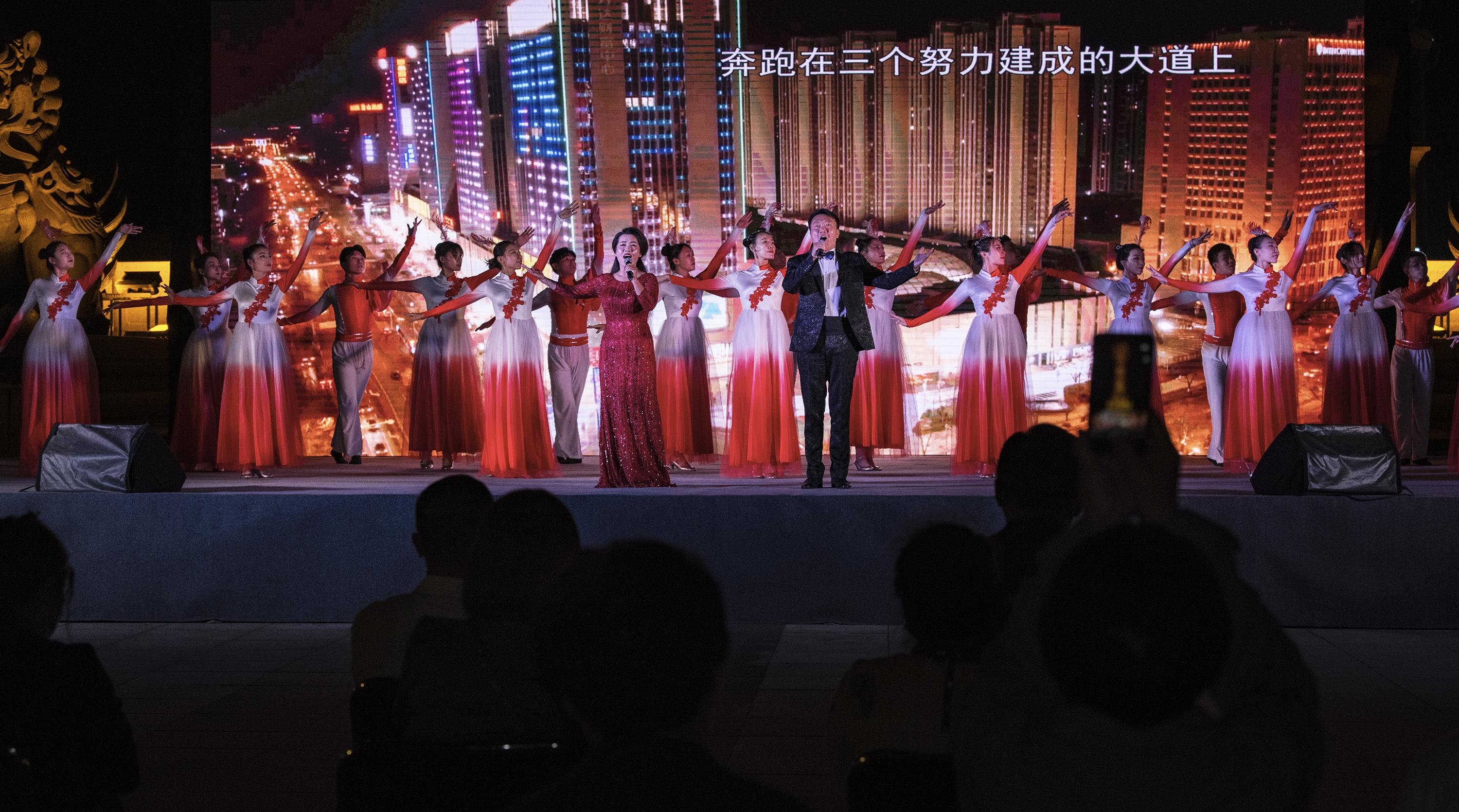 唐山市“喜迎党的二十大——艺术之约·文化惠民”系列活动暨文艺演出、电影展映活动启动