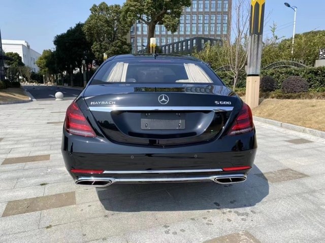 奔驰迈巴赫s680普尔曼加长中秋钜惠献礼_凤凰网汽车_凤凰网