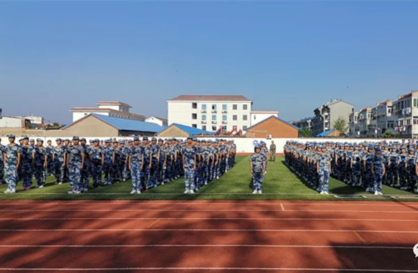 寿县瓦埠中学举行高一年级新生军训开营仪式暨入学教育会凤凰网安徽