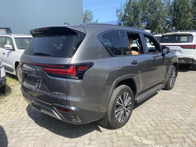 2022款雷克萨斯lx600 7座200多万折上折_凤凰网汽车_凤凰网