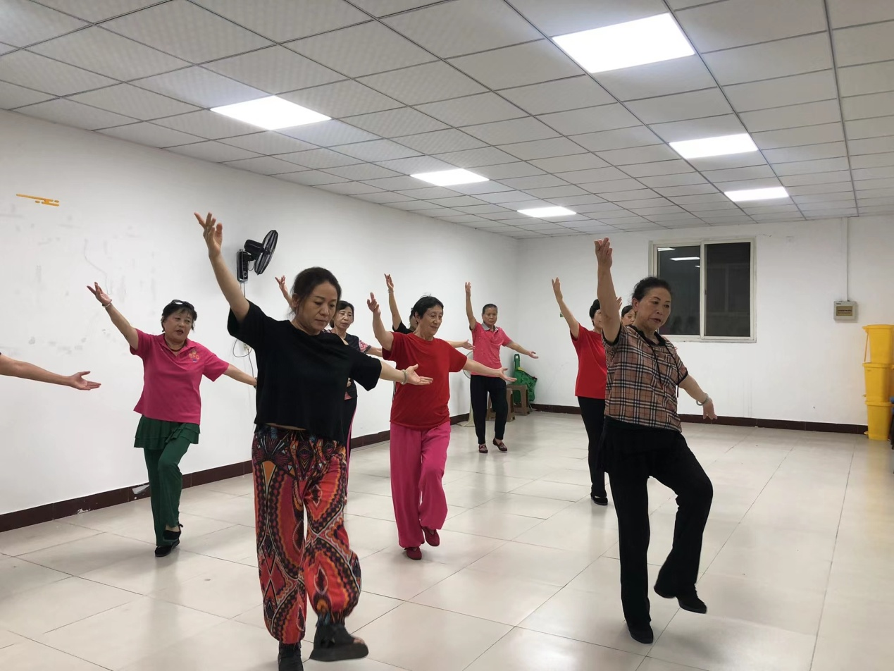 市北区登州路街道组织开展社区“四季欢歌”公益课堂活动