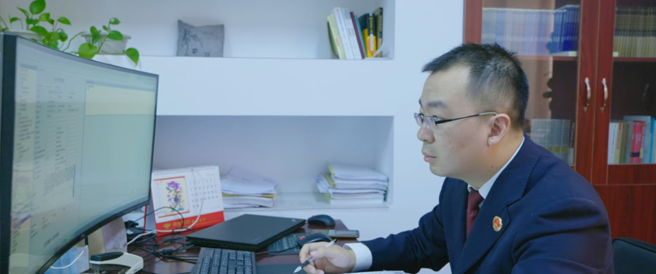 检察官通过“非羁码”后台查看被监管人信息