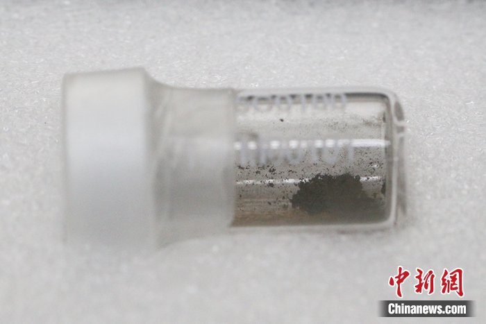 月球样品。图片来源:中核集团核地研院