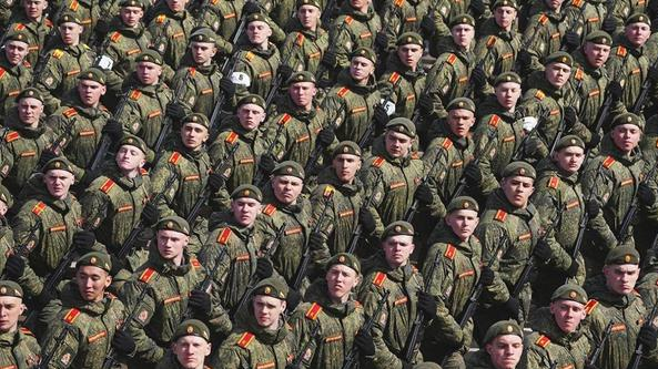 俄乌战局胶着之际，俄罗斯扩军13.7万人有何考量？