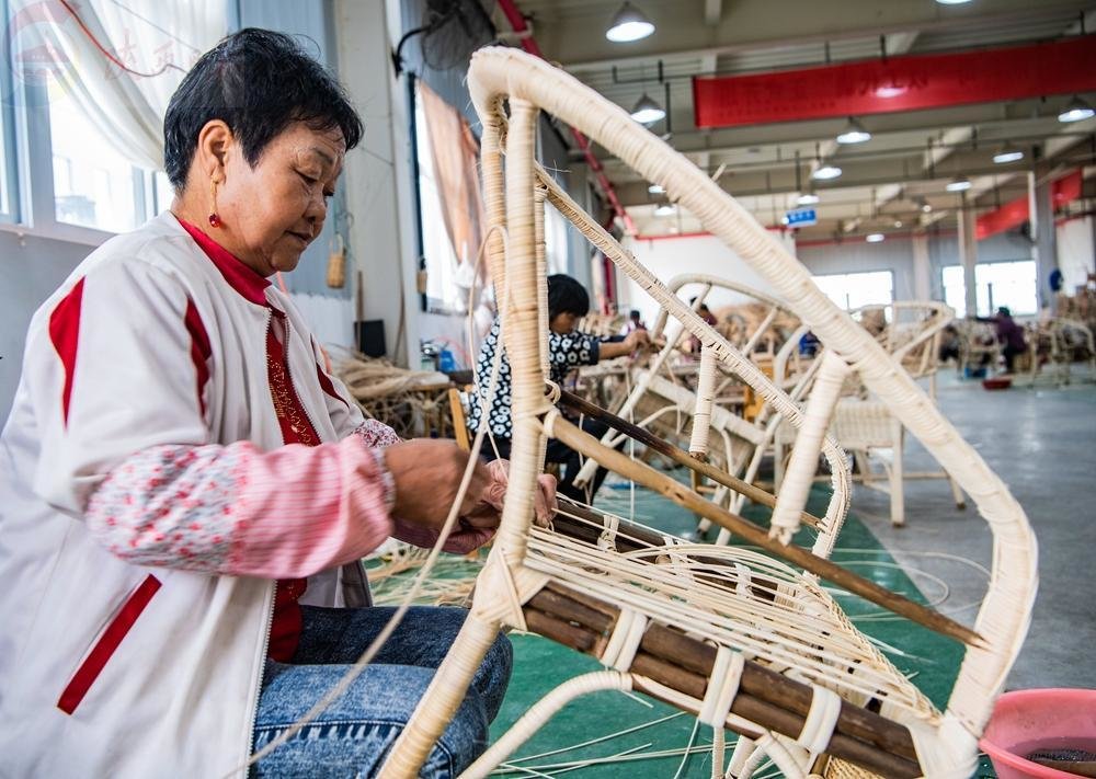 非遗项目"汉中藤编"远销丹麦 - 陕西资讯网