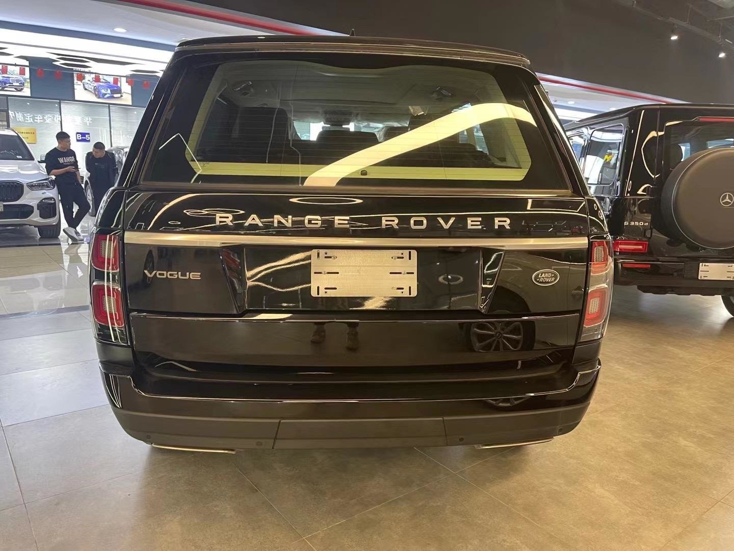 21款路虎揽胜vogue加长现车促销143万_凤凰网汽车_凤凰网