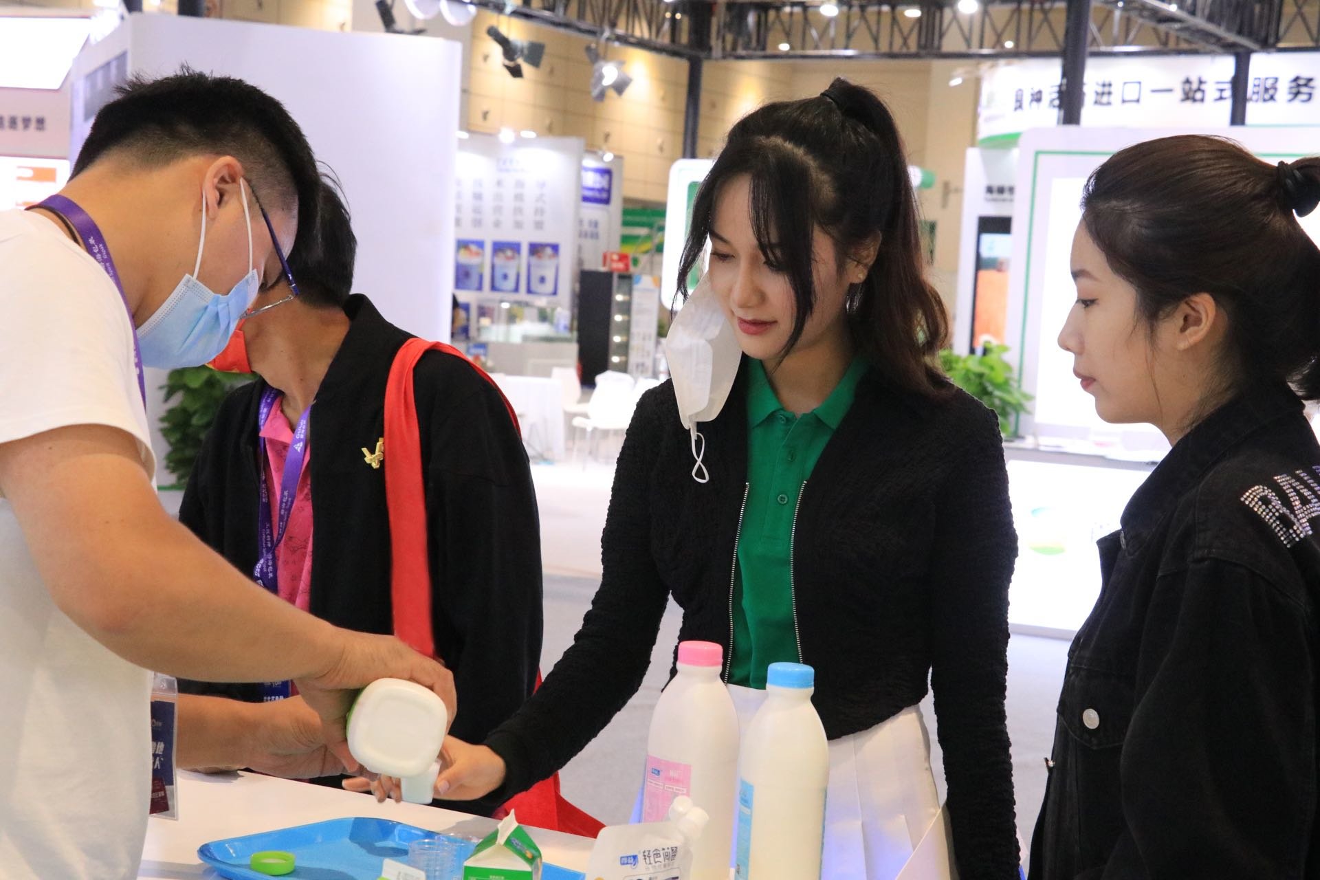 得益乳业全产业链数字化转型高质量发展成果绽放 D20 峰会