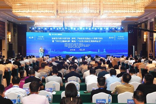宜春新能源（锂电）产业技术创新发展高峰论坛举行