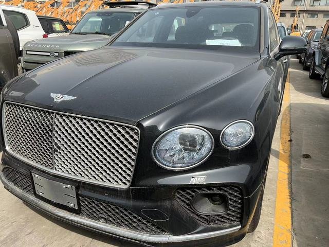 2021款宾利添越40t最新价格248万起