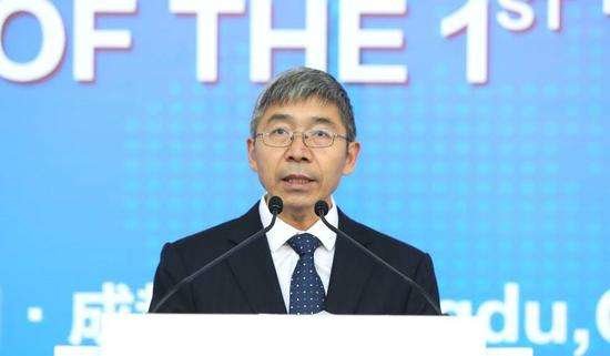 央行副行长张青松：强化大型支付平台企业监管 加快非银行支付机构条例立法进程_凤凰网
