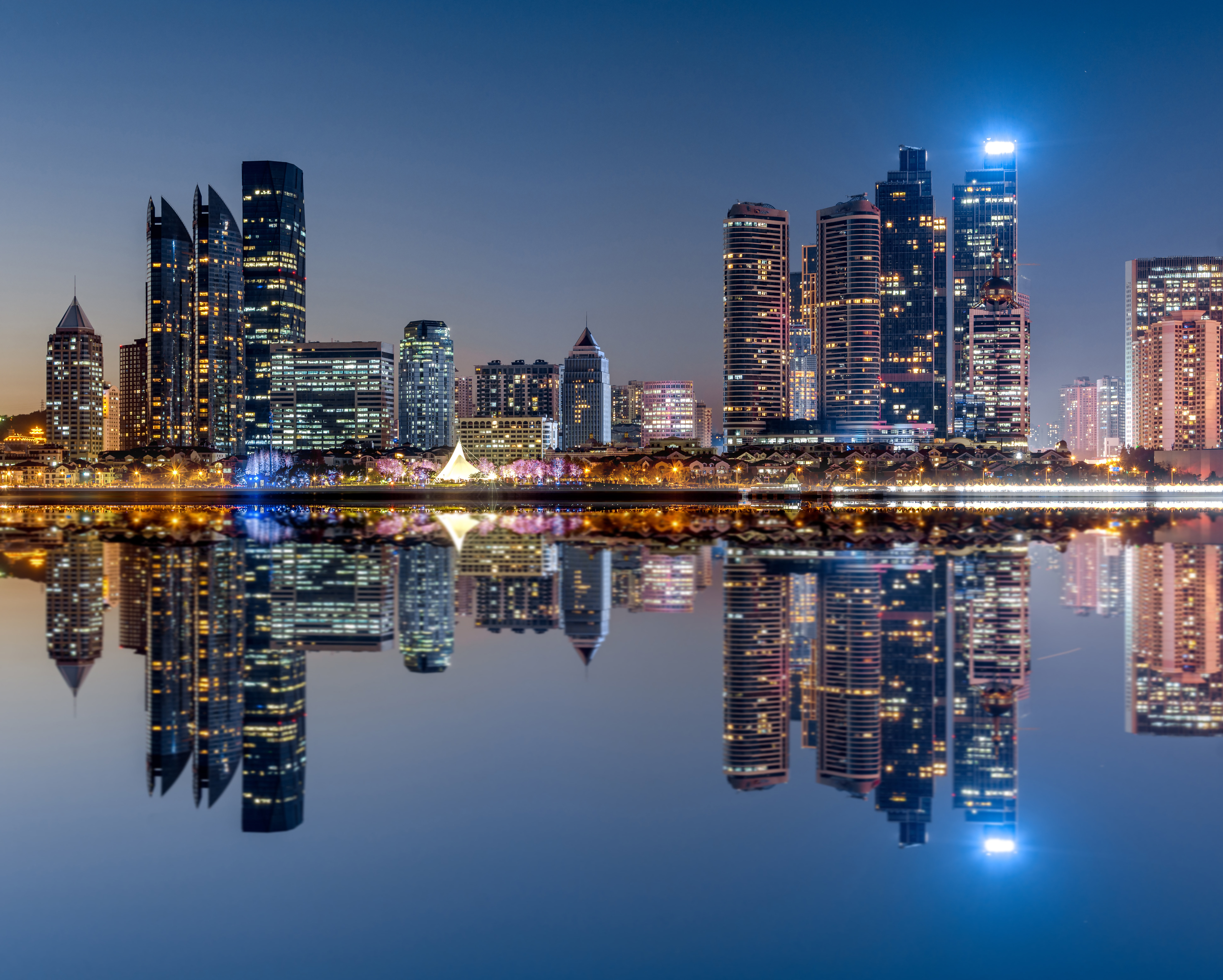 多地连锁便利店开通24小时外卖服务，青岛等多地推动“夜经济”发展