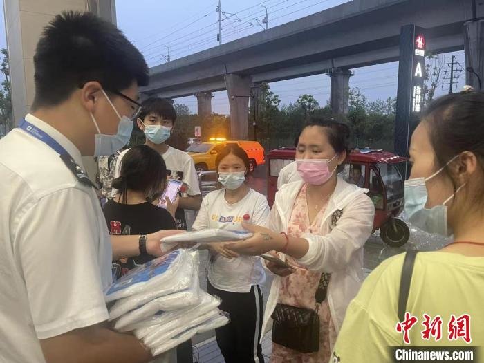 台风“梅花”逼近浙江多条轨道铁路严阵以待全力迎战